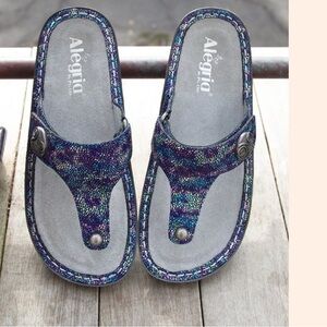 Algeria Carina Purple Swell Sandal Sz 8 - 8.5